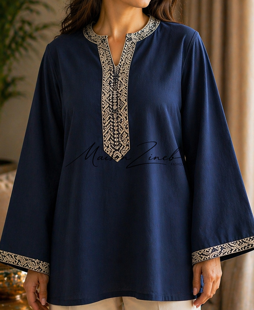 Tunique Bleu Nuit Brodée Élégante – Style Chic Intemporel
