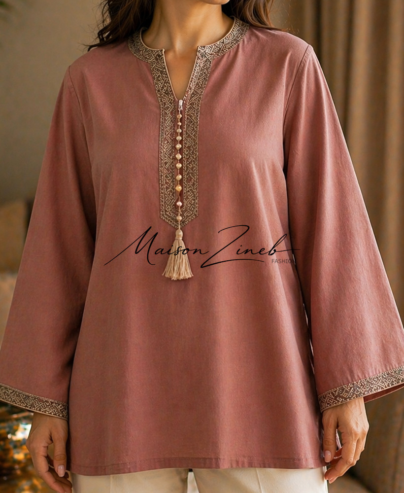 Tunique Rose Terracotta Brodée avec Pompon – Élégance Féminine Chic